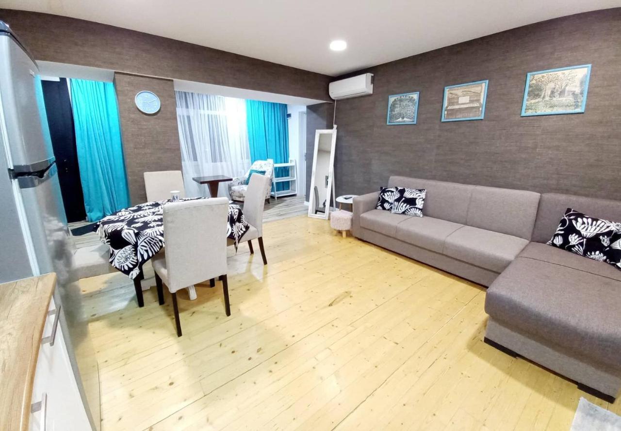 Boutique Apartment 17 Тбилиси Екстериор снимка