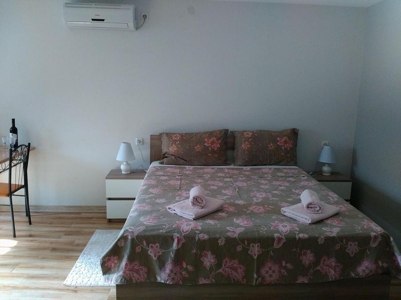 Boutique Apartment 17 Тбилиси Екстериор снимка